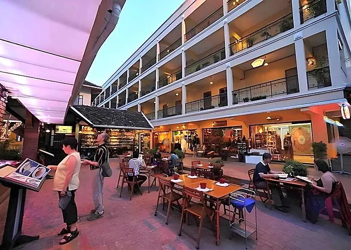 西隆村旅店 酒店 曼谷
