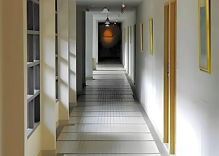 西隆村旅店 曼谷