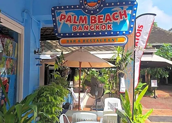 西隆村旅店 曼谷