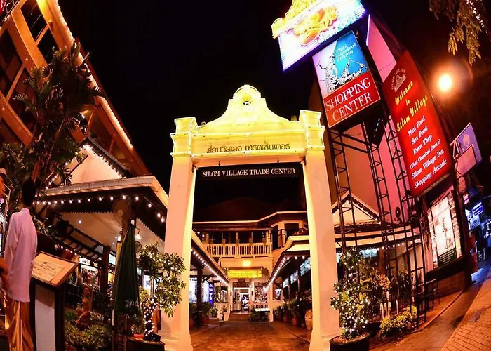 西隆村旅店 曼谷